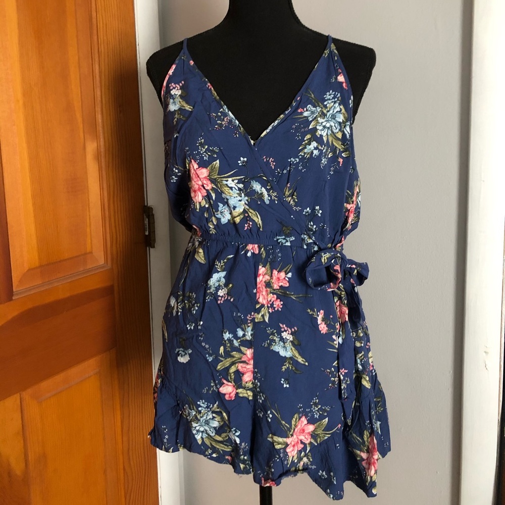 Xihilaration Blue Floral Romper